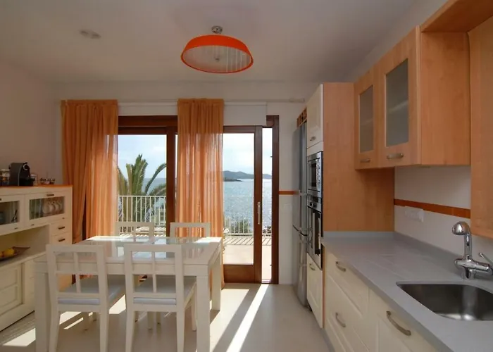 Villa Nieves